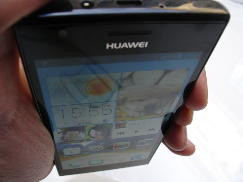 Illustration for article titled Así es el Ascend P2, el nuevo smartphone de alta gama de Huawei